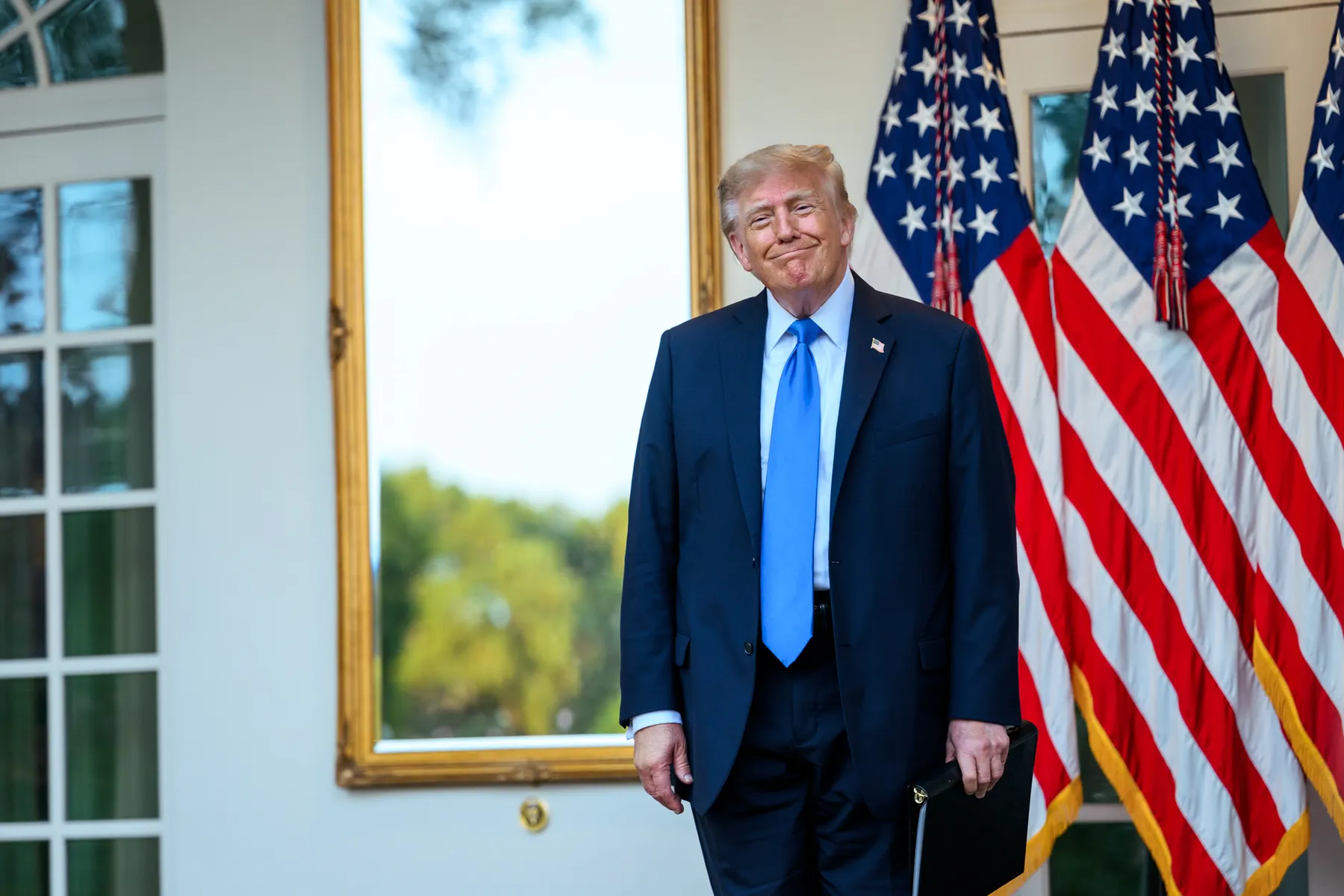 Justicia de EE. UU. respalda la potestad de Donald Trump para restringir el acceso de medios a la Casa Blanca