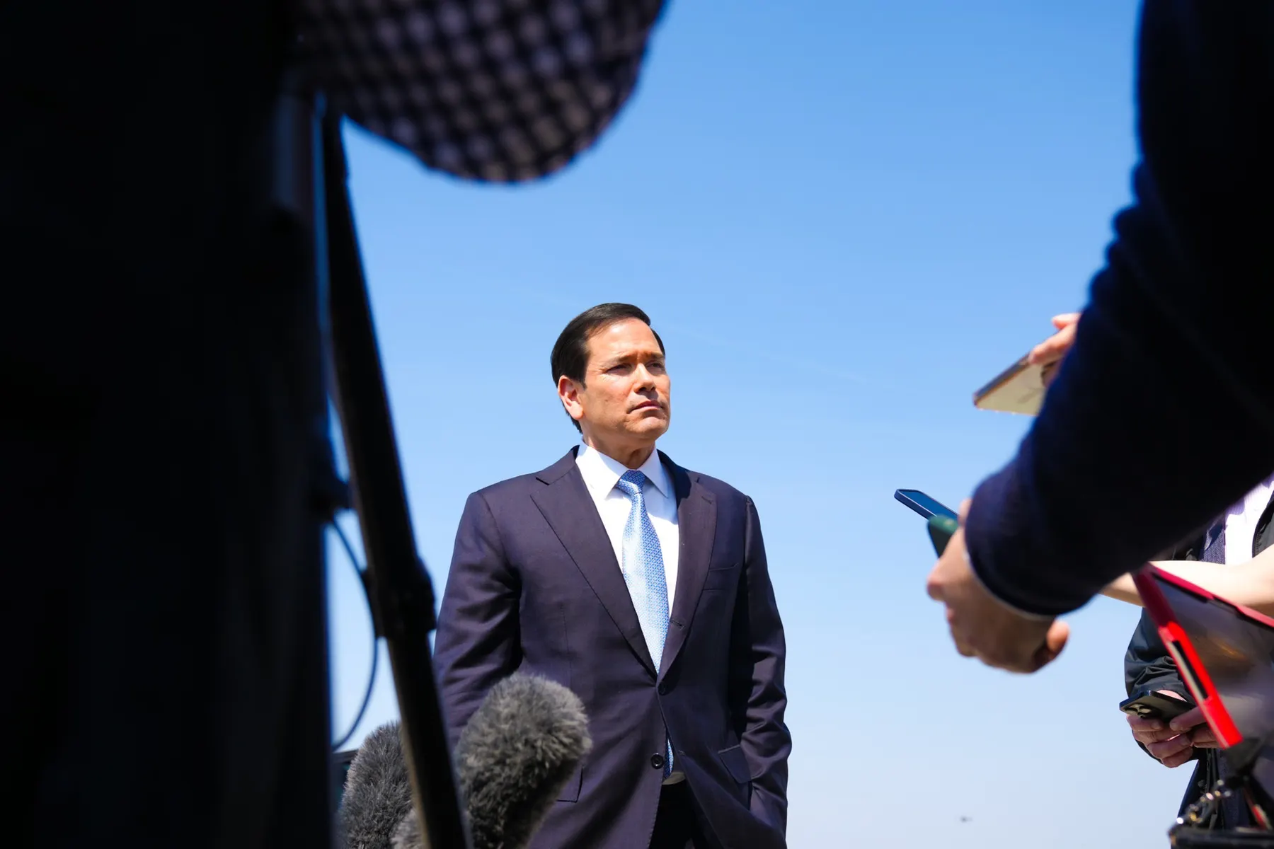 Marco Rubio califica de “muy serio” el incidente en una base de EE. UU. en Reino Unido y señala la implicación de un actor extranjero