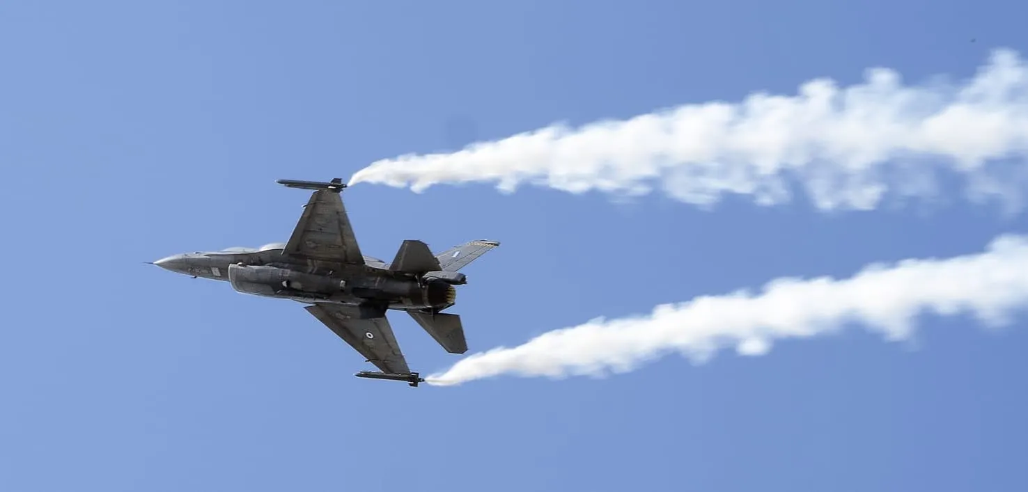 Caza F-16 de EE. UU. sufre accidente durante un entrenamiento cerca de una base aérea en Alemania