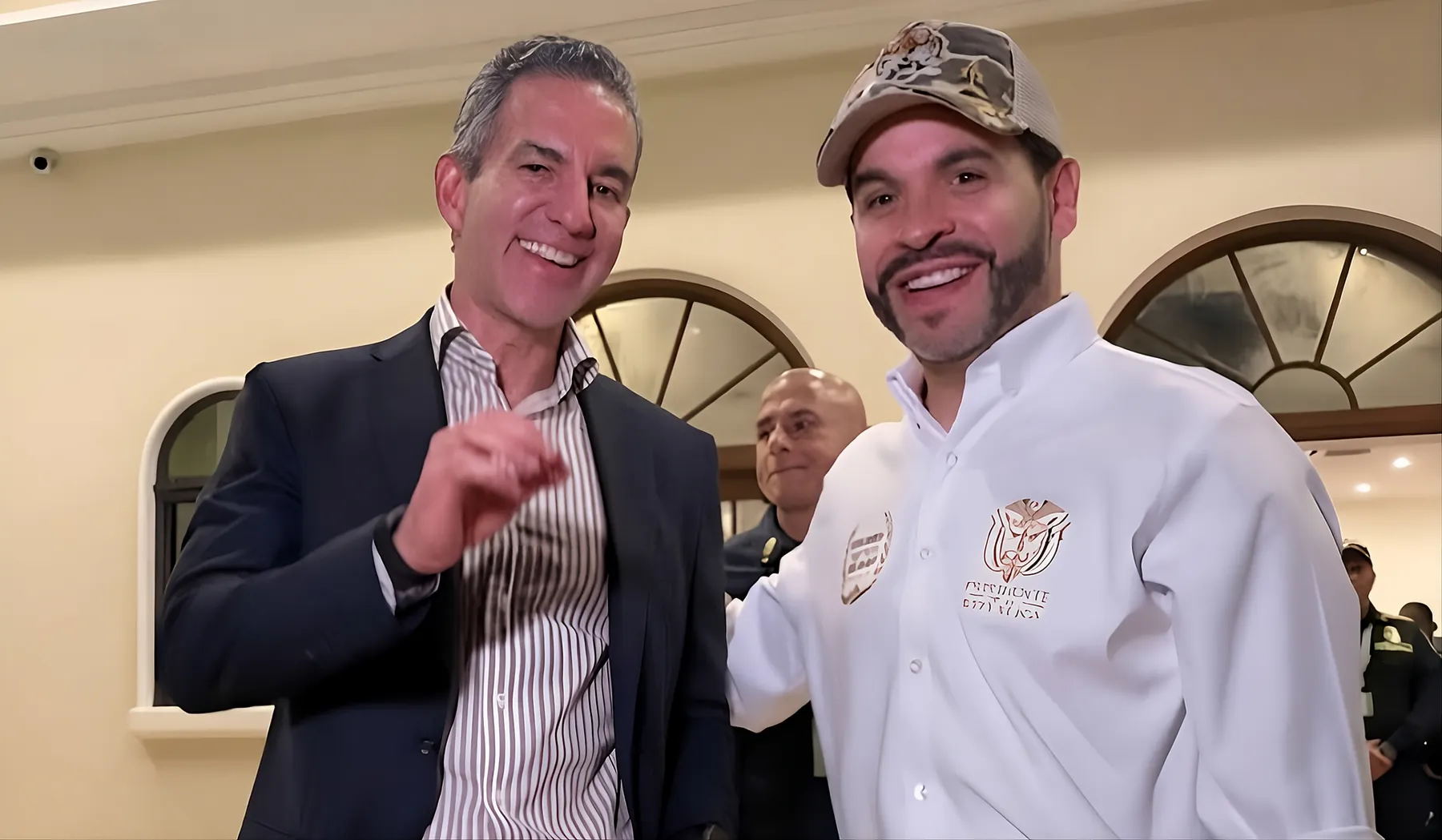 De la Espriella busca convertir a Colombia en líder regional de IA con la asesoría del empresario David Vélez