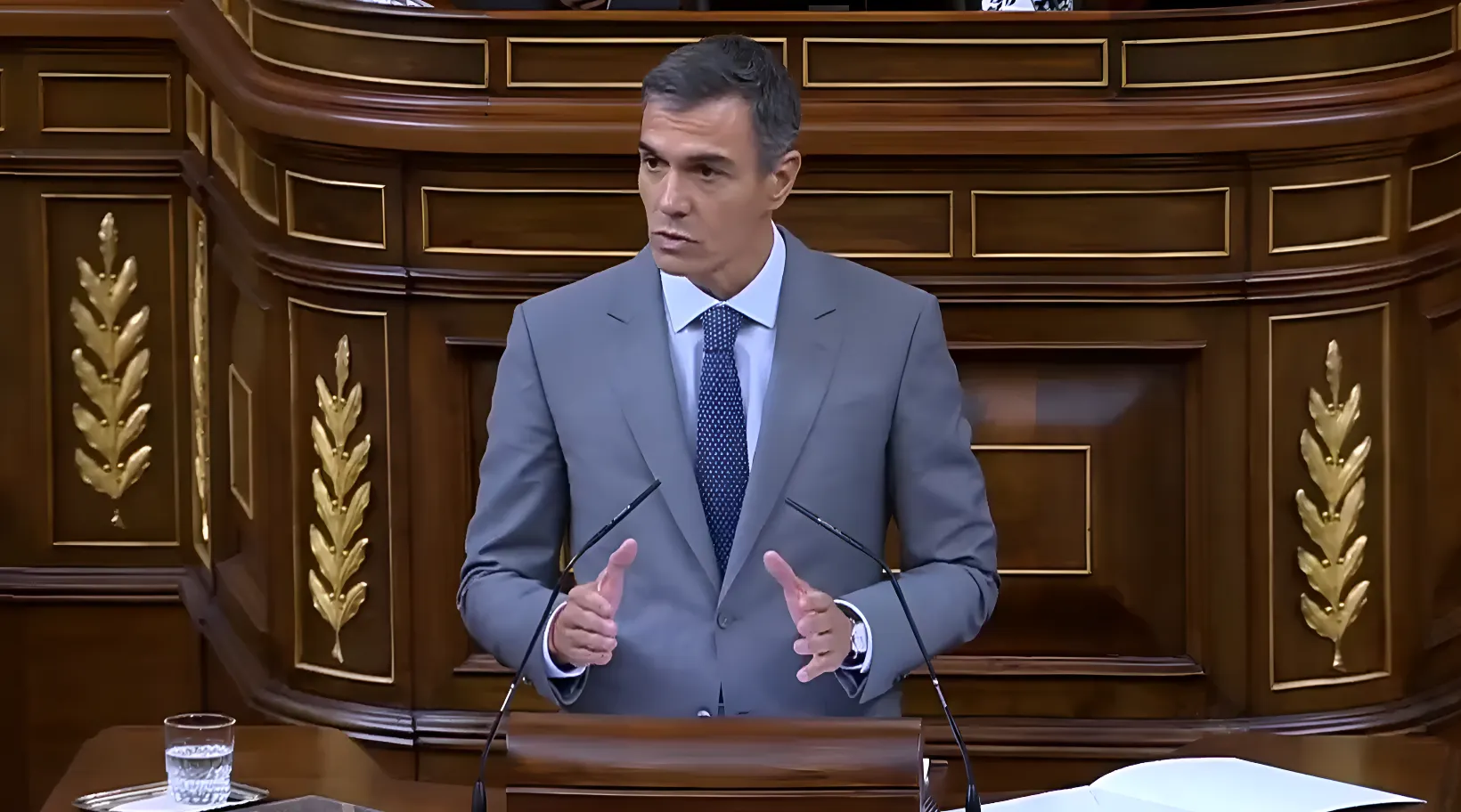 Sánchez falla en el Congreso y recurre al fin de semana para decidir si adelanta elecciones