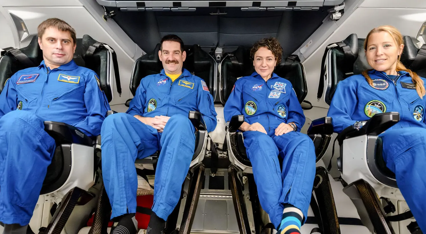 La misión Crew-12 inicia su retorno a la Tierra tras completar ocho meses de investigaciones en la EEI