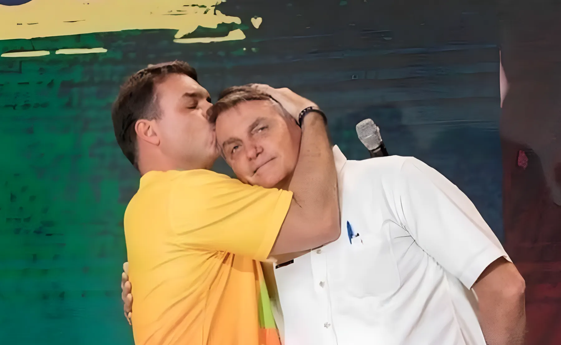 Oficialismo pide incautar el pasaporte de Flávio Bolsonaro tras elecciones