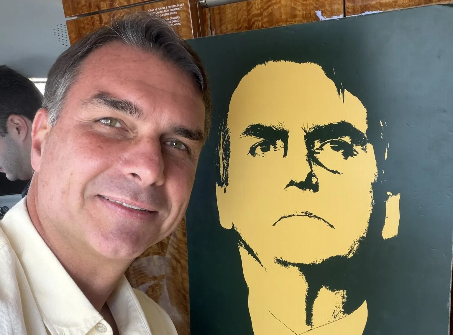 Flávio Bolsonaro fortalece su estrategia hacia el balotaje: confirma debate con Lula y respalda jornada laboral de 40 horas