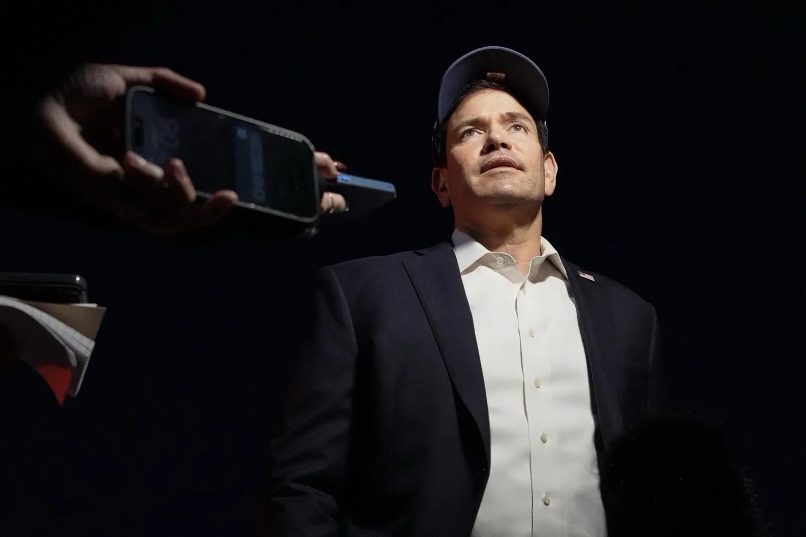 Marco Rubio explica que la suspensión de sanciones a Rusia busca evaluar su impacto económico