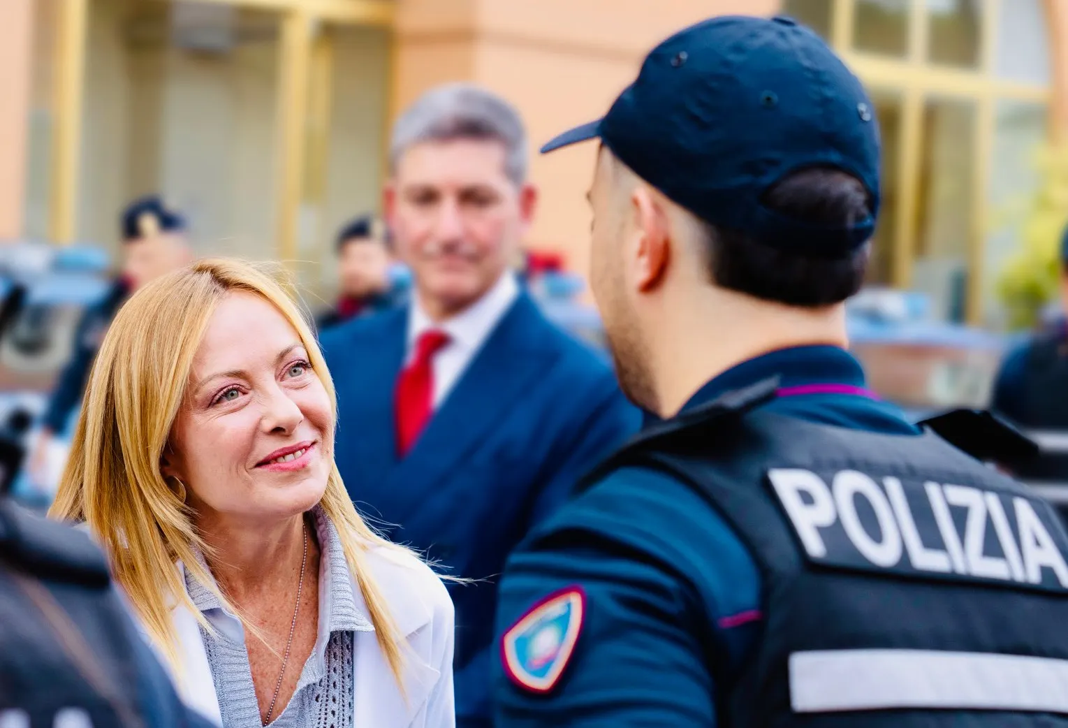 El Gobierno de Giorgia Meloni reforzará las facultades policiales tras los violentos disturbios del fin de semana