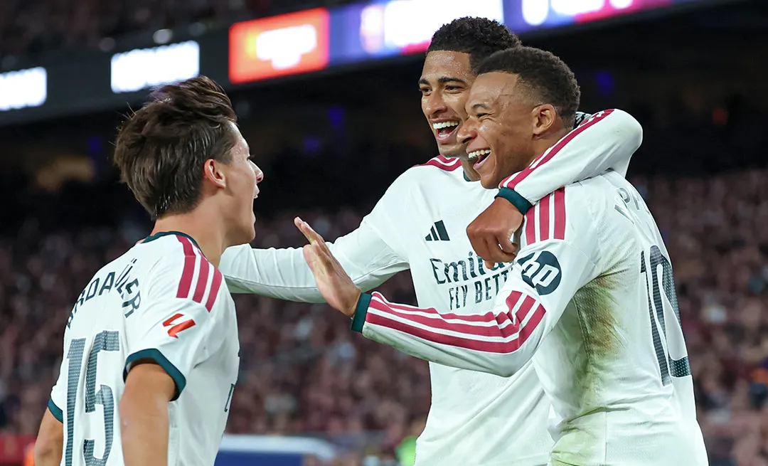 El Real Madrid golpea en el Camp Nou con un doblete de Mbappé y aprieta la lucha por la cima de LaLiga