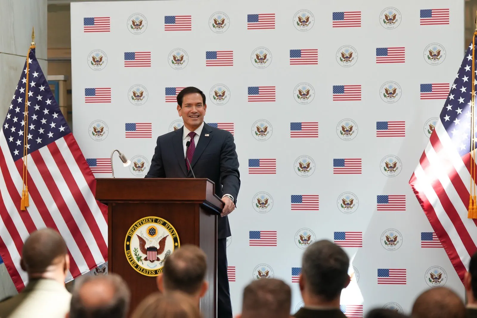 Washington afirma que el régimen de Irán perdió el control del estrecho de Ormuz tras recuperarse el flujo petrolero global