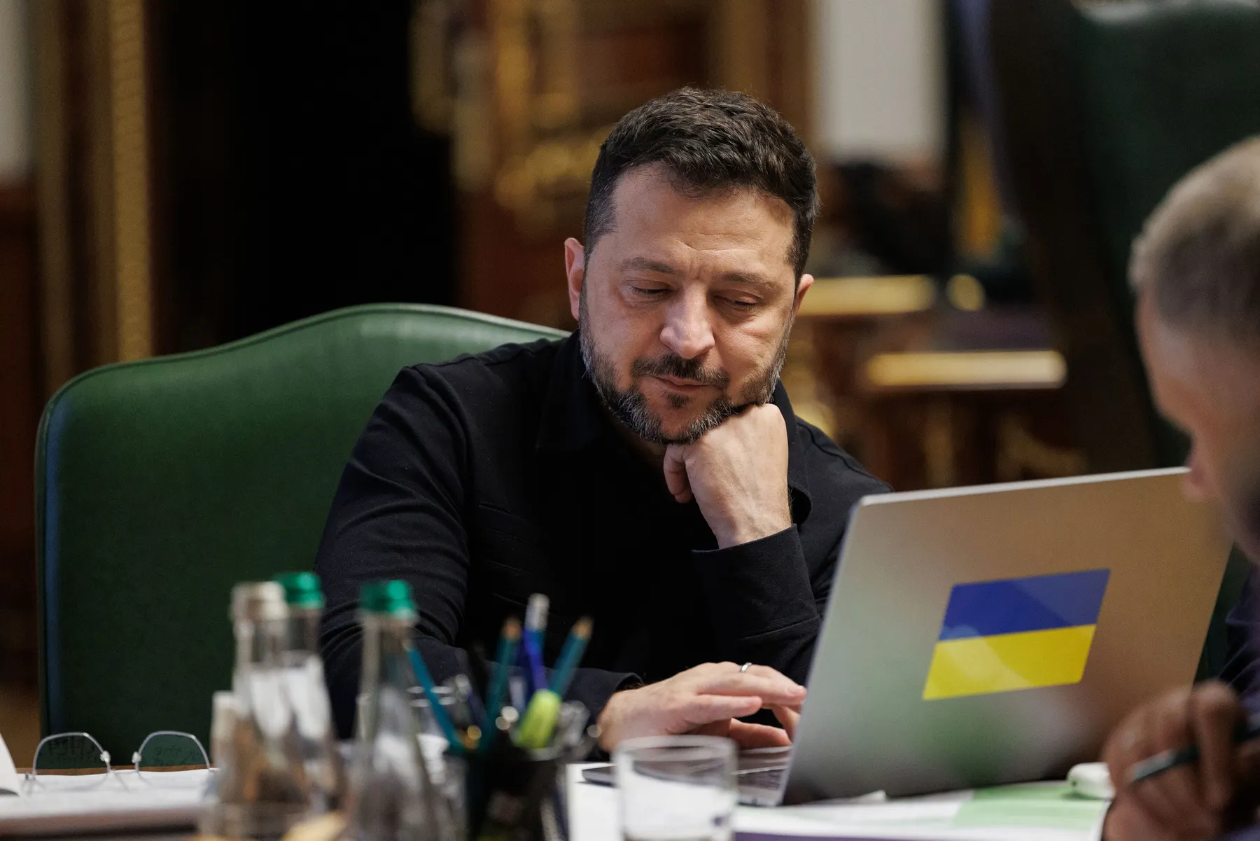 Volodímir Zelenski anuncia negociaciones de paz con Estados Unidos y exige la participación europea