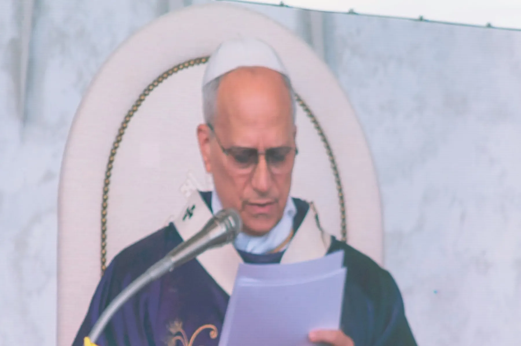 El Vaticano pide acompañar al papa León XIV con oraciones ante su inminente cirugía pulmonar