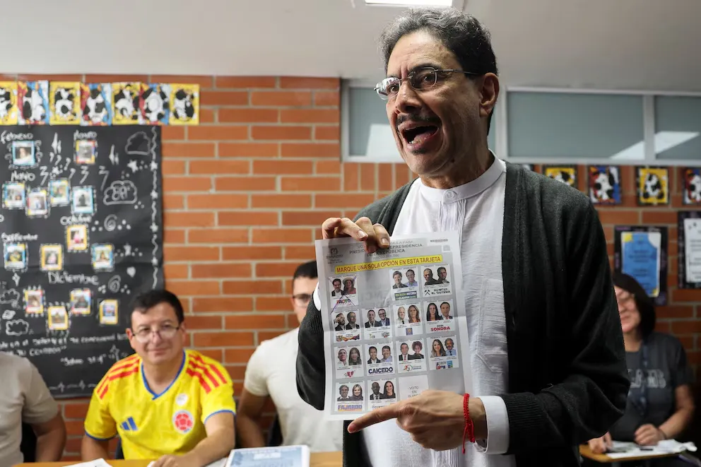 Alarma en Colombia: el izquierdista Iván Cepeda aseguró tener un sistema de conteo de votos y desafía el sistema electoral