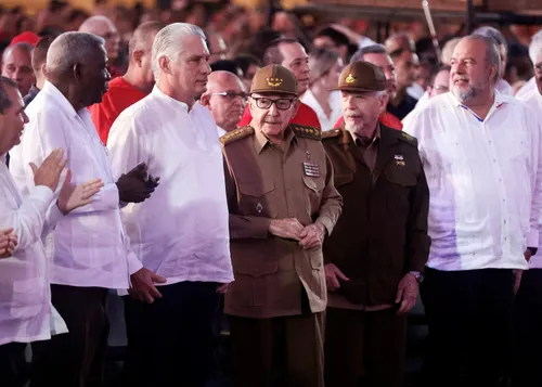 Documentos Secretos Revelan Enormes Reservas de Dólares del Régimen Cubano en Medio de Crisis Económica