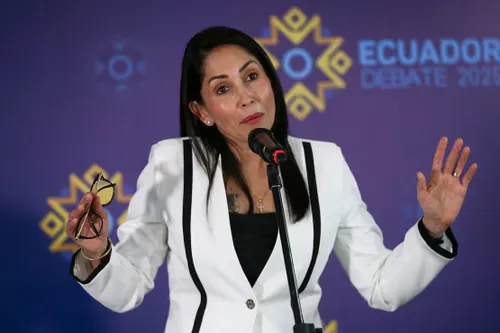 Informes de inteligencia de EE.UU. afirman que Luisa González recibió financiamiento de Nicolás Maduro