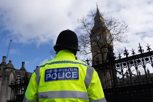 La policía de Londres detiene a tres sospechosos de colaborar con espionaje ruso