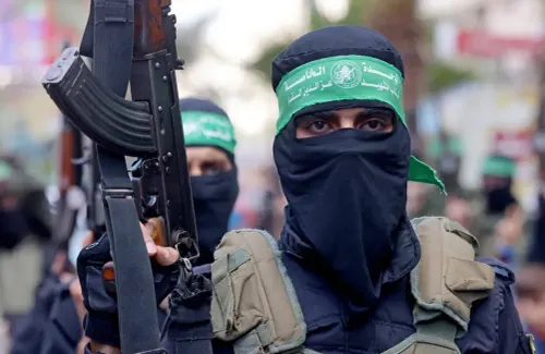 El proceso de liberación y recepción de los rehenes israelíes por parte de Hamas