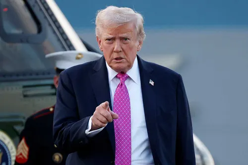 Trump afirma que Maduro le ofreció "de todo" para evitar un conflicto con Estados Unidos