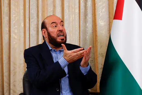 Hamas busca mantener el control de seguridad en Gaza y rechaza el desarme durante la transición del alto el fuego