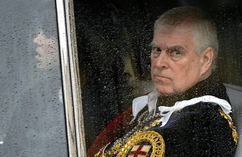 La policía británica arresta al príncipe Andrés por su relación con el caso Epstein