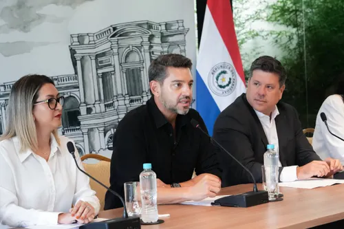 Paraguay acelera la creación de empleo y ya alcanzó casi la mitad de su meta de 500.000 puestos