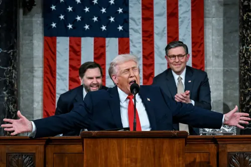 Estado de la Unión: Trump defendió su agenda, confrontó a los demócratas y lanzó advertencia directa a Irán
