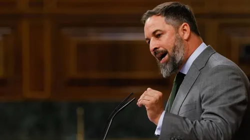 Abascal denuncia la «guerra sucia» del PP y su complicidad con el sanchismo