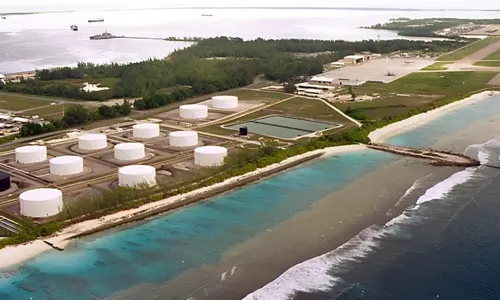 Irán engaña al mundo y expone su arsenal al atacar la base anglo-estadounidense de Diego García a 4.000 km
