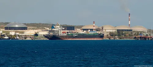 Rusia envía un petrolero sancionado para intentar rescatar a la dictadura cubana del colapso total