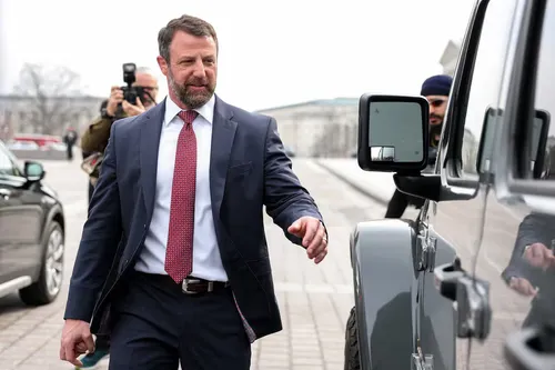 ¿Quién es el "Guerrero MAGA" de Trump? Markwayne Mullin asume el control total de las fronteras