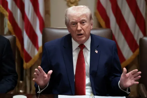 Trump advierte a Reino Unido y Francia: “EE.UU. ya no estará para ayudarles”