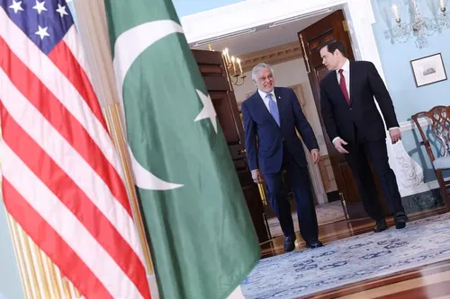 Pakistán se ofrece como sede de diálogo entre EE. UU. e Irán para frenar la escalada