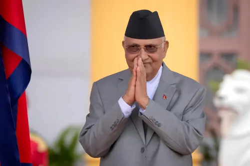 Detienen al ex primer ministro de Nepal por muertes en las protestas de septiembre