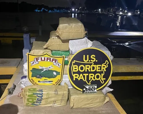 Puerto Rico incauta cocaína por 12 millones de dólares tras persecución en alta mar