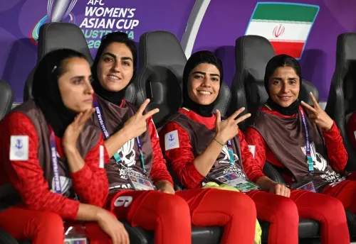 Trump exige salvar a las futbolistas iraníes del régimen: "Las van a asesinar si regresan"