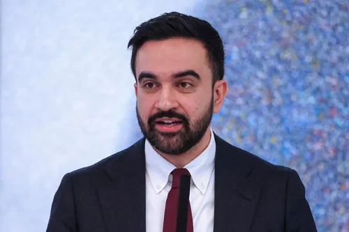 El alcalde socialista de Nueva York institucionaliza el adoctrinamiento e impone una oficina para la agenda radical LGBTQ+