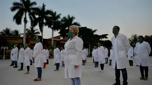 Guatemala rompe con las brigadas médicas cubanas tras 28 años de presencia