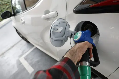 El chantaje del petróleo: El régimen iraní intenta asfixiar la economía global
