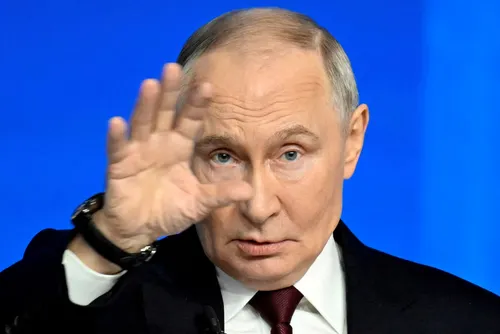 Rusia compraba periodistas en Argentina: Investigan una red de sobornos para difundir noticias falsas contra Milei