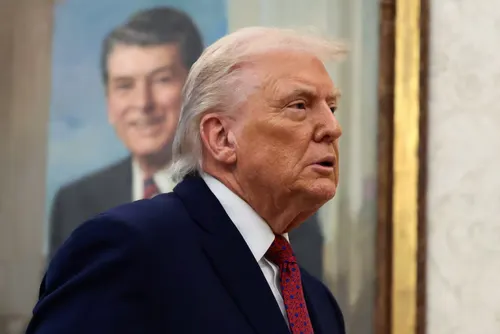 Trump presenta un presupuesto histórico de 1,5 billones para defensa y sanea las cuentas públicas eliminando el gasto ideológico
