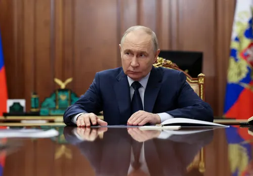 Putin criminaliza el sueño americano y amenaza con prisión a estudiantes en universidades de élite