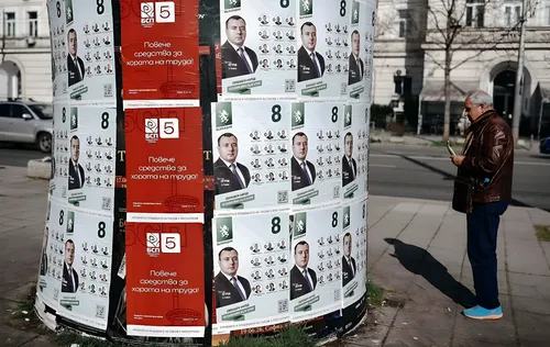 Bulgaria acude a las urnas con el reto de superar la parálisis política en la octava elección desde 2021