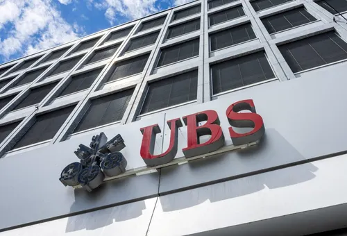 Suiza reforma la ley bancaria y obliga al UBS a aumentar a USD 20.000 millones adicionales su fondo para evitar nuevos colapsos