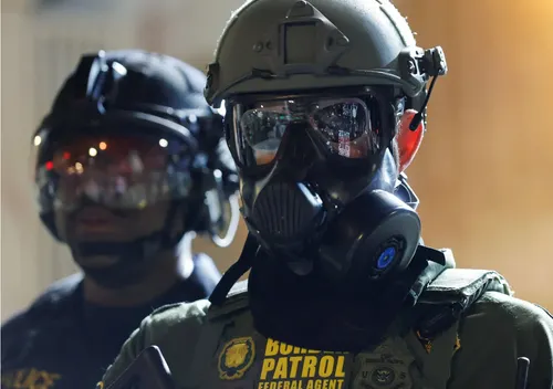 La Corte de Apelaciones bloquea la ley de California que obligaba a los agentes federales a portar identificación visible