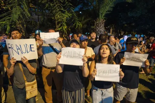 Incertidumbre total en Perú: el JNE retrasa el resultado final hasta mayo