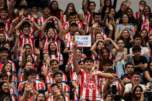 Paraguay amplía su programa de becas y ya beneficia a casi 19.000 jóvenes en todo el país