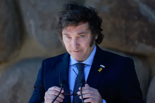 Argentina expulsa al representante diplomático de Irán y escala la tensión con el régimen persa