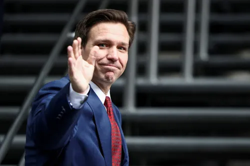 DeSantis impulsa prohibir el matrimonio entre primos hermanos en Florida