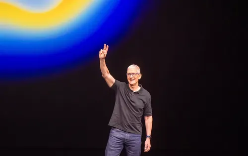 Tim Cook deja Apple y John Ternus asumirá como nuevo CEO en septiembre