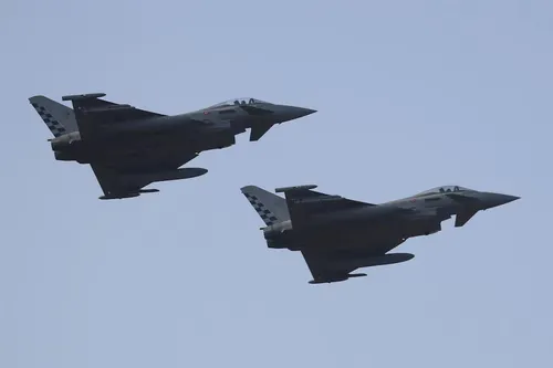 La OTAN intercepta una numerosa flota de aviones de combate rusos sobre el mar Báltico