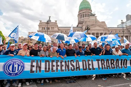 La Cámara del Trabajo de Argentina restablece la reforma laboral tras revocar la cautelar de la CGT
