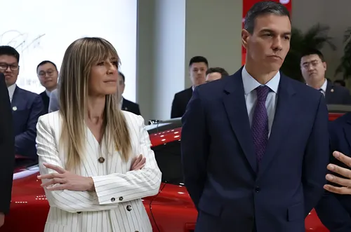 El juez Peinado rechaza archivar el caso de Begoña Gómez e insiste en que sea juzgada por un jurado popular